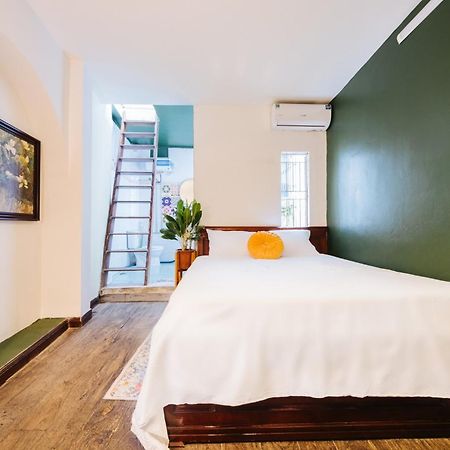 Homestay And Eggcoffee Central Hanoi Old Quarter Exterior photo