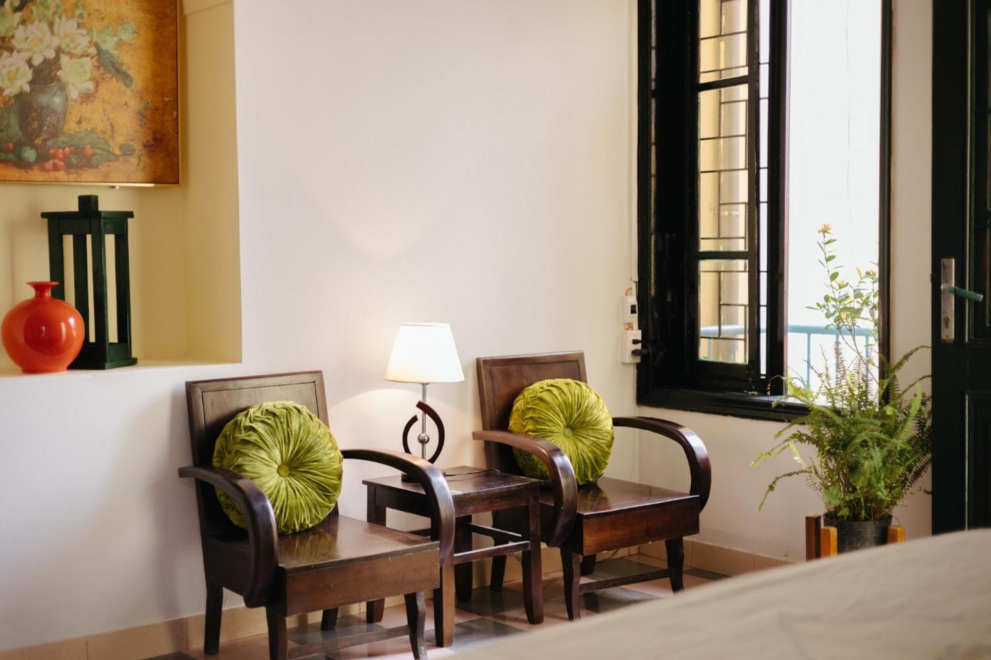Homestay And Eggcoffee Central Hanoi Old Quarter Exterior photo
